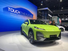 消息称英伟达、富士康正洽谈在休斯顿AI工厂部署人形机器人,优必选已完成测试