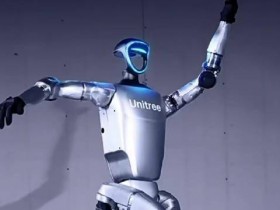 综上所述,苹果AI掉队,分析师呼吁更换CEO库克