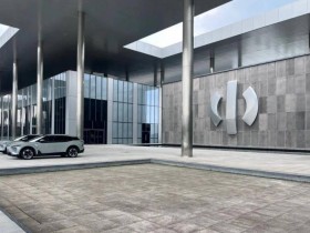 大家常常忽略的是,德媒爆料宝马或将重启增程式车型,续航可达1000公里,首款产品为下一代X5